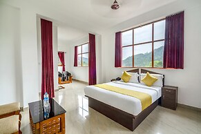 Fabhotel Abrigo Residency