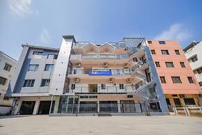 Fabhotel Ivory Pearl