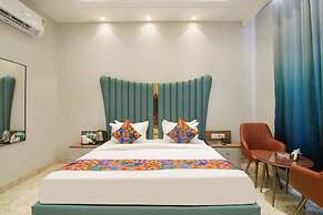 Fabhotel Prime Royal Court