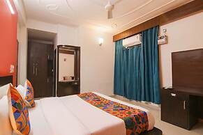 Fabhotel The Lavish Villa