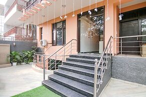 Fabhotel The Lavish Villa