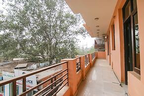 Fabhotel The Lavish Villa