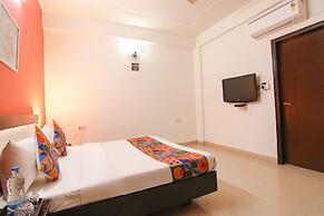 Fabhotel The Lavish Villa