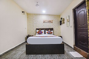 FabExpress IRAA Resort