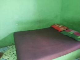 OYO Life  93023 Kost Bulan Karawang