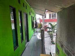 OYO Life  93023 Kost Bulan Karawang