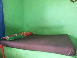 OYO Life  93023 Kost Bulan Karawang