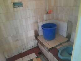 OYO Life  93023 Kost Bulan Karawang