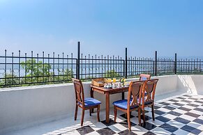 CosmicStays Venus Villa- Private pool