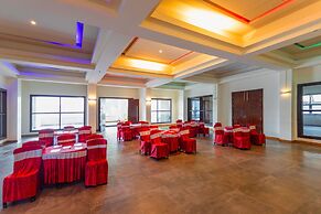 Yashshree Sanderling Mall Road
