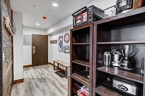 Cozy And Luxe Ski In/ski Out Condo In Breckenridge 2 Bedroom Condo by 