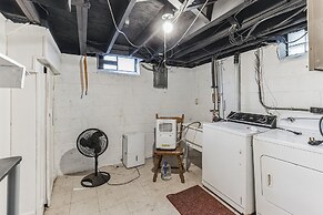 Cozy 3br Westland Retreat 3 Bedroom Home by RedAwning