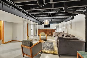 Cozy 3br Westland Retreat 3 Bedroom Home by RedAwning