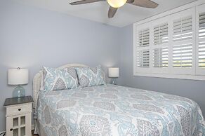 Beachwalk 205: After Dune Delight 3 Bedroom Condo by RedAwning