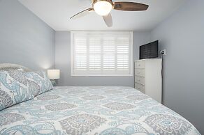 Beachwalk 205: After Dune Delight 3 Bedroom Condo by RedAwning