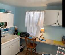 Beach Side Studio #1 Apts by Redawning