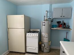 Beach Side Studio #1 Apts by Redawning