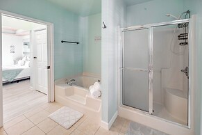 Fort Myers Getaway w/ Hendry Creek Access!