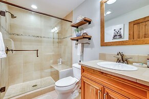 Ski-in/ski-out Breck Condo w/ Resort Perks!