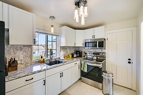 1 Mi to Downtown Salem: Studio w/ Fire Pit Access