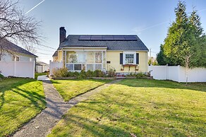 1 Mi to Downtown Salem: Studio w/ Fire Pit Access