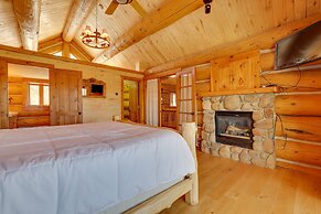 Fraser Chalet w/ Hot Tub & Mountain Views