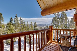 Fraser Chalet w/ Hot Tub & Mountain Views