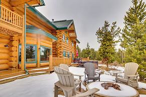 Fraser Chalet w/ Hot Tub & Mountain Views