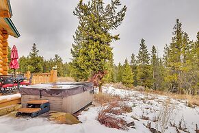 Fraser Chalet w/ Hot Tub & Mountain Views