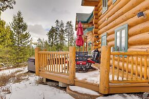 Fraser Chalet w/ Hot Tub & Mountain Views