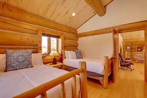 Fraser Chalet w/ Hot Tub & Mountain Views