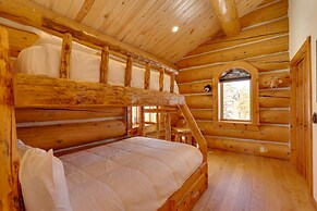 Fraser Chalet w/ Hot Tub & Mountain Views