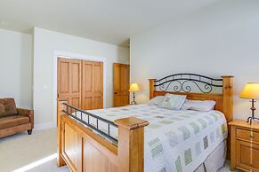 'CB Trailhouse' - Walk to Meridian Lake!