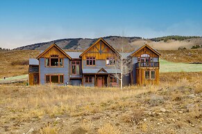 'CB Trailhouse' - Walk to Meridian Lake!