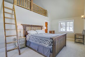 'CB Trailhouse' - Walk to Meridian Lake!