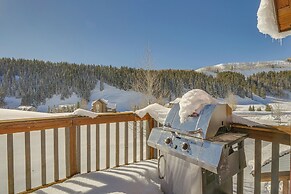 'CB Trailhouse' - Walk to Meridian Lake!