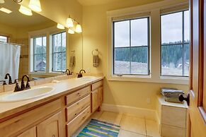 'CB Trailhouse' - Walk to Meridian Lake!