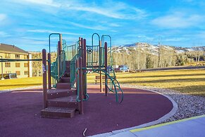 Cozy Brian Head Condo: Walk to Navajo Express Lift