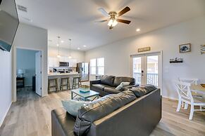 Community Pool Access & Bay View: Rockport Home!