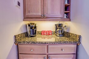 Palm City Home w/ Pool & Florida Room - Near Golf