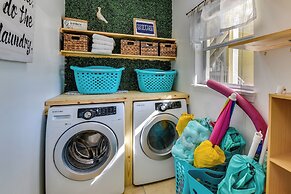 Prime Miramar Beach Getaway w/ Pool Access!