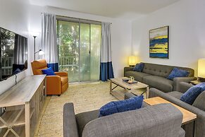 Prime Miramar Beach Getaway w/ Pool Access!
