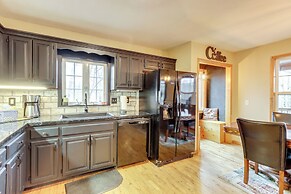 Marble Vacation Rental w/ Hot Tub & Fire Pit