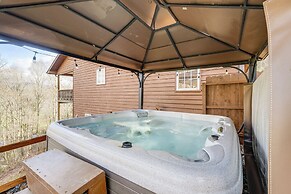 Marble Vacation Rental w/ Hot Tub & Fire Pit