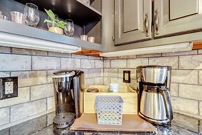 Marble Vacation Rental w/ Hot Tub & Fire Pit