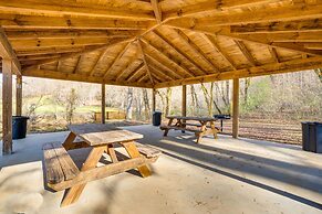 Marble Vacation Rental w/ Hot Tub & Fire Pit