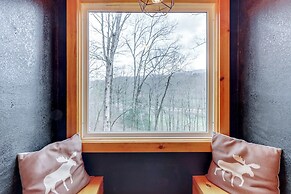 Marble Vacation Rental w/ Hot Tub & Fire Pit