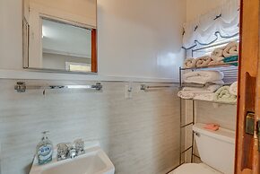 Cozy Pennsylvania Home w/ Fire Pit & Dock Access!