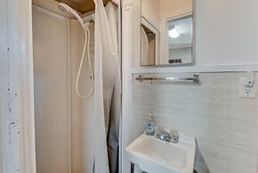 Cozy Pennsylvania Home w/ Fire Pit & Dock Access!