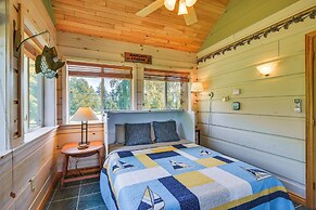 Warm & Cozy Clayton Cabin Near St Lawrence River!